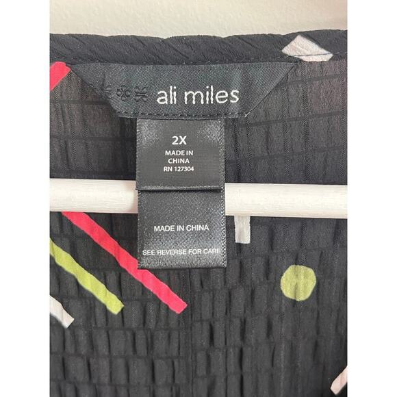 Ali Miles Geometric Popover Crinkle Blouse Top Black Multi Women's Plus Size 2X - Picture 4 of 6